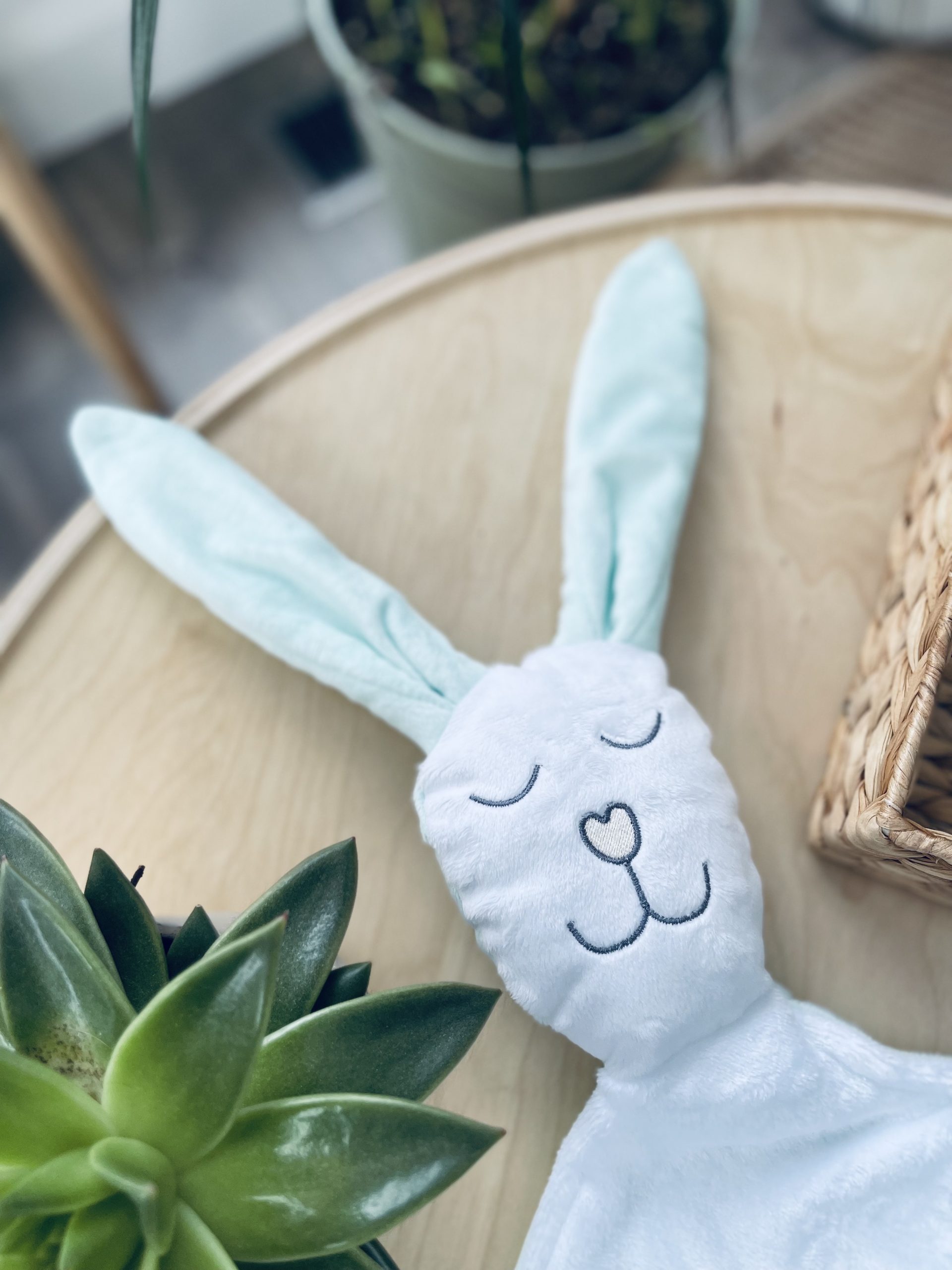 Toutou-doudou Lapin - Mlle Fidji – Image 2