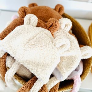 Tuques à oreilles d'ours